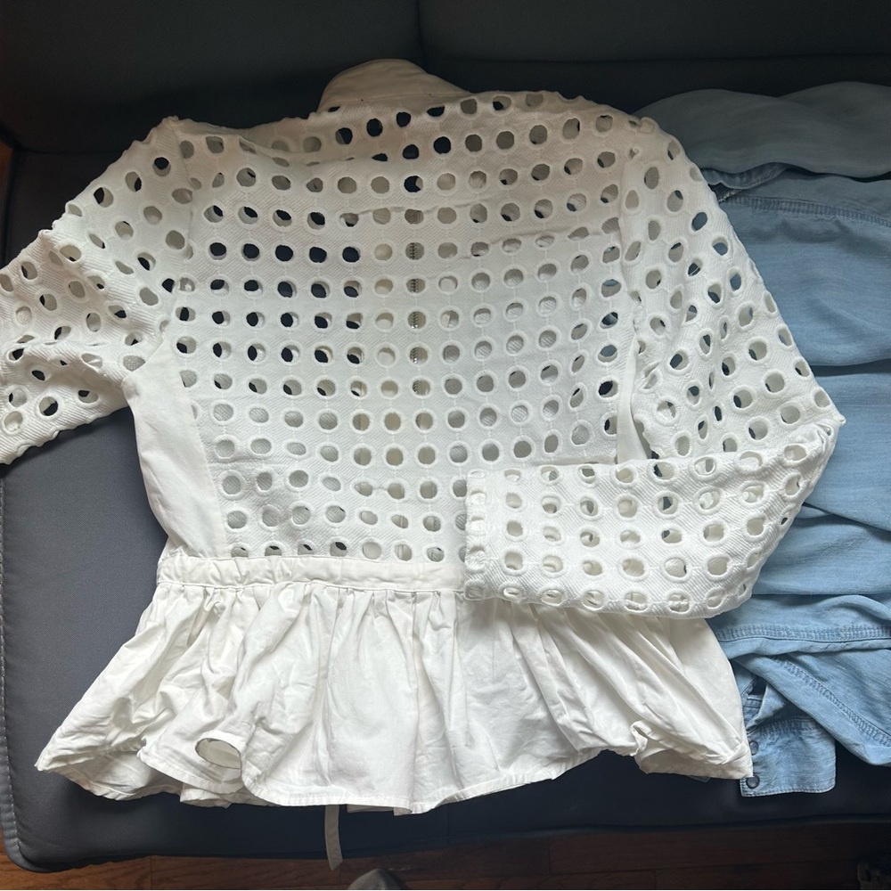 Garcia Punched Hole White Eyelet Peplum Jacket. Size S - Picture 11 of 11